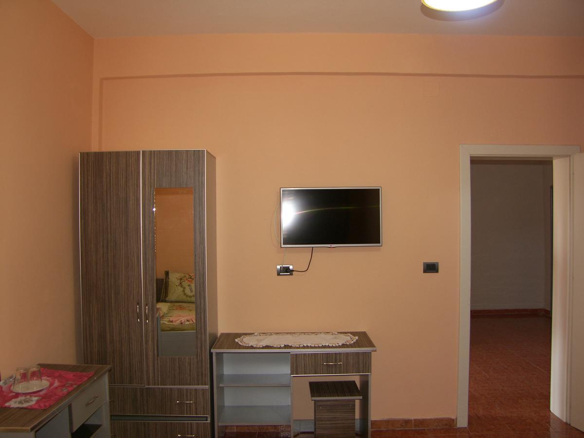 Shkodra Hotel Esterno foto