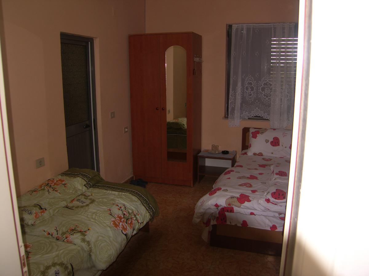 Shkodra Hotel Esterno foto