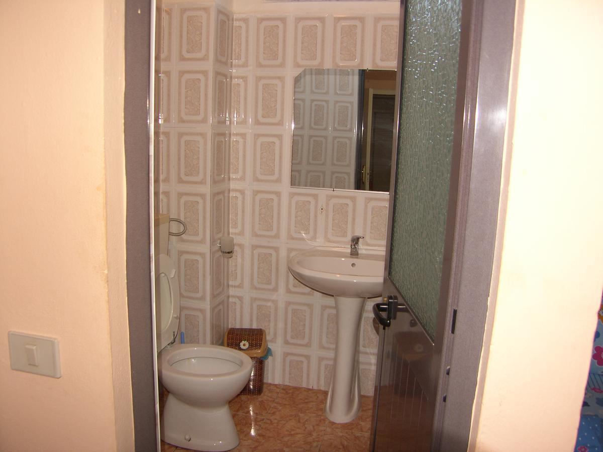 Shkodra Hotel Esterno foto