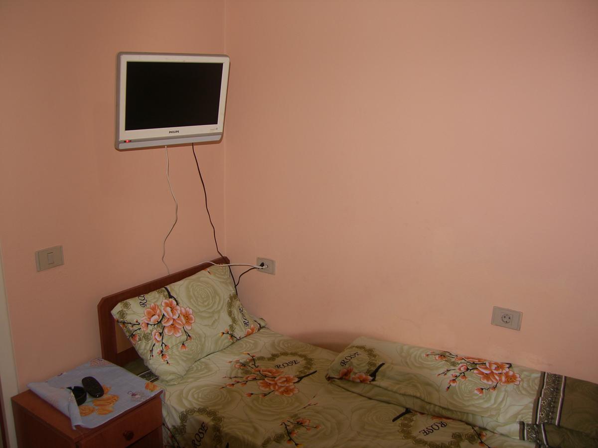 Shkodra Hotel Esterno foto