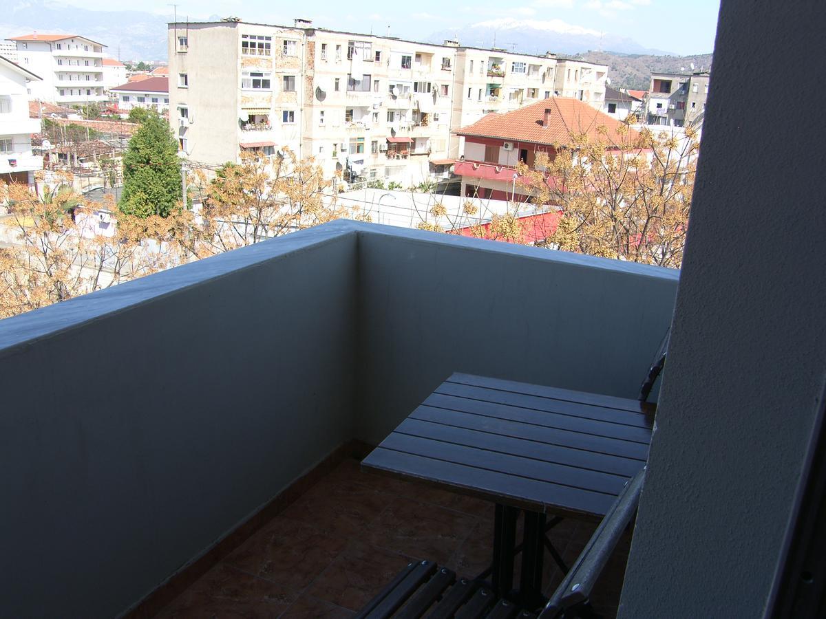 Shkodra Hotel Esterno foto