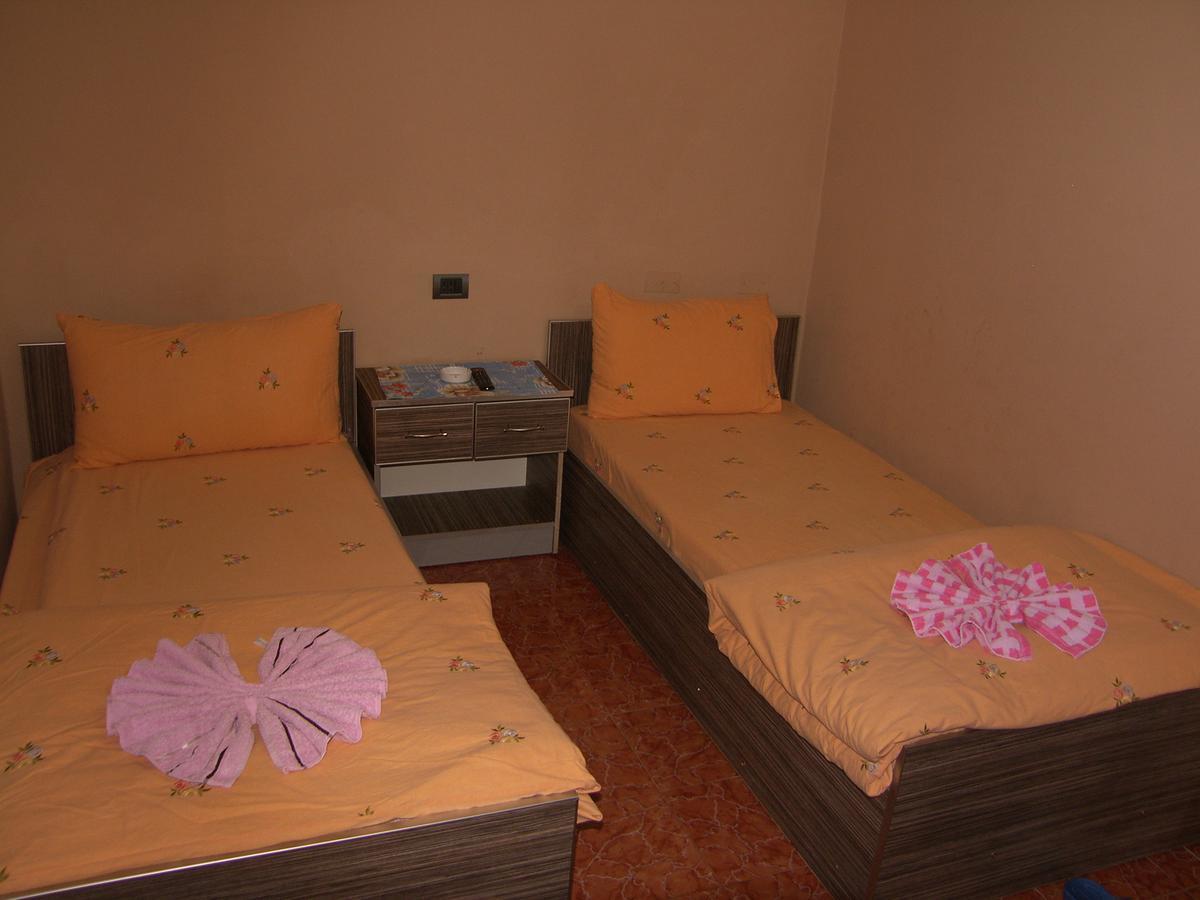 Shkodra Hotel Esterno foto