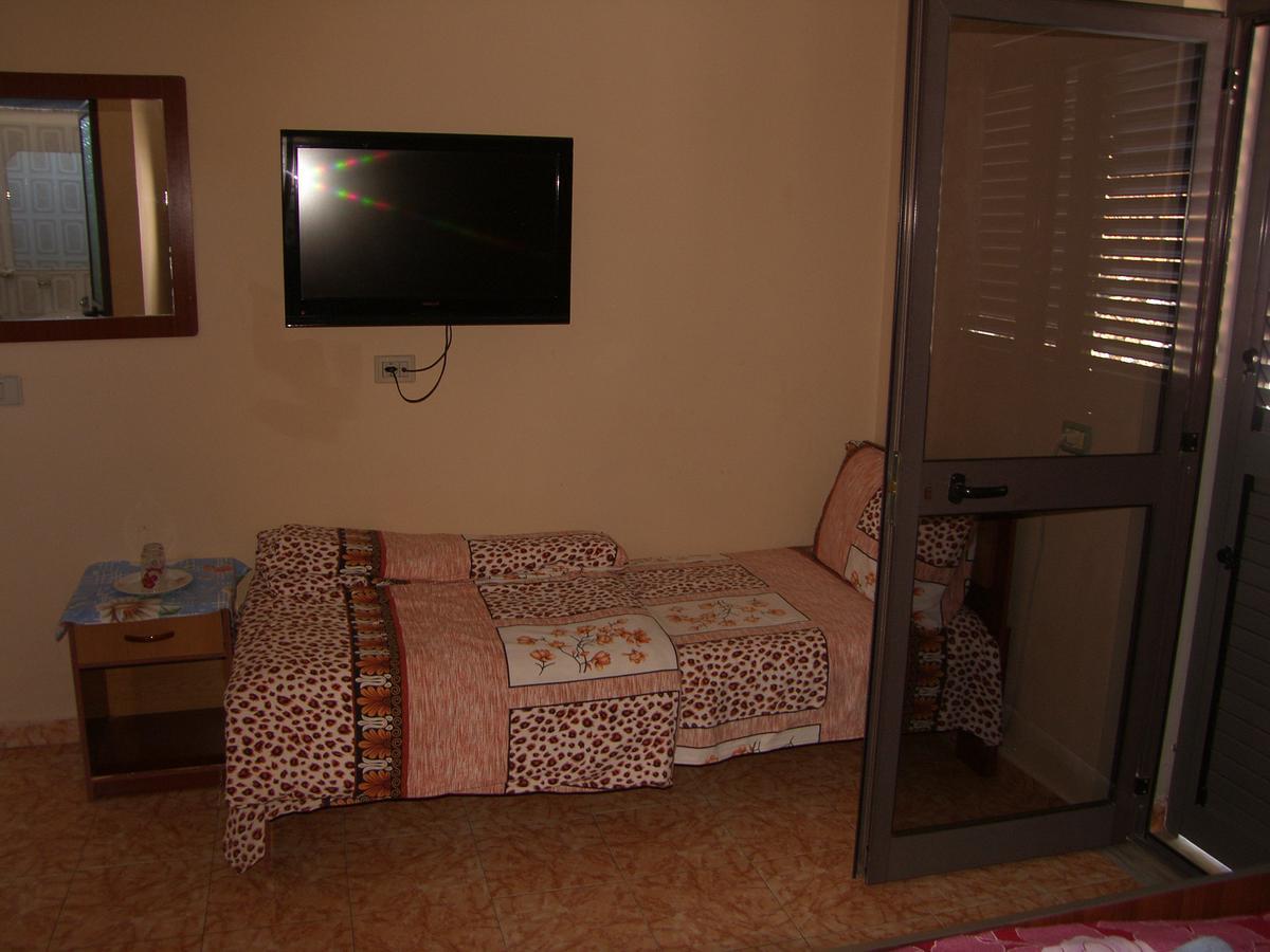 Shkodra Hotel Esterno foto