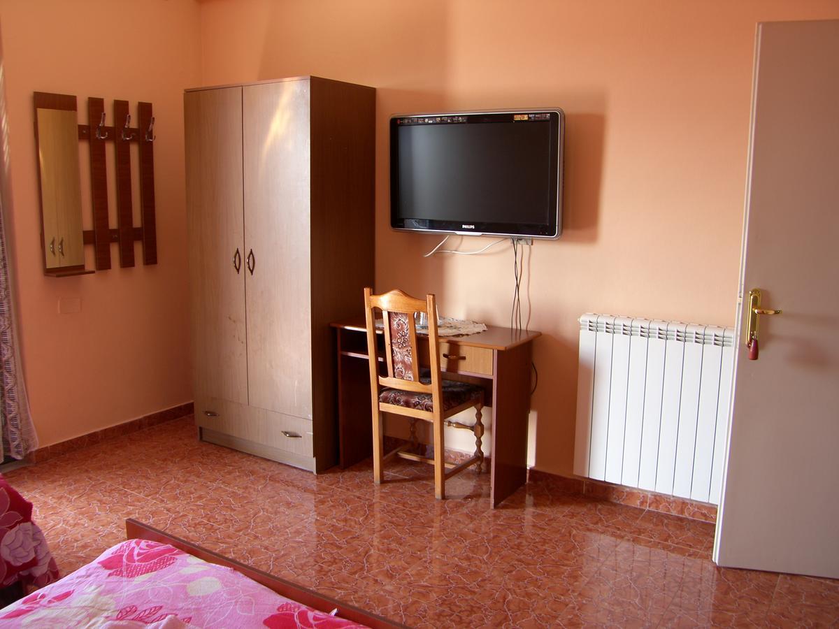 Shkodra Hotel Esterno foto