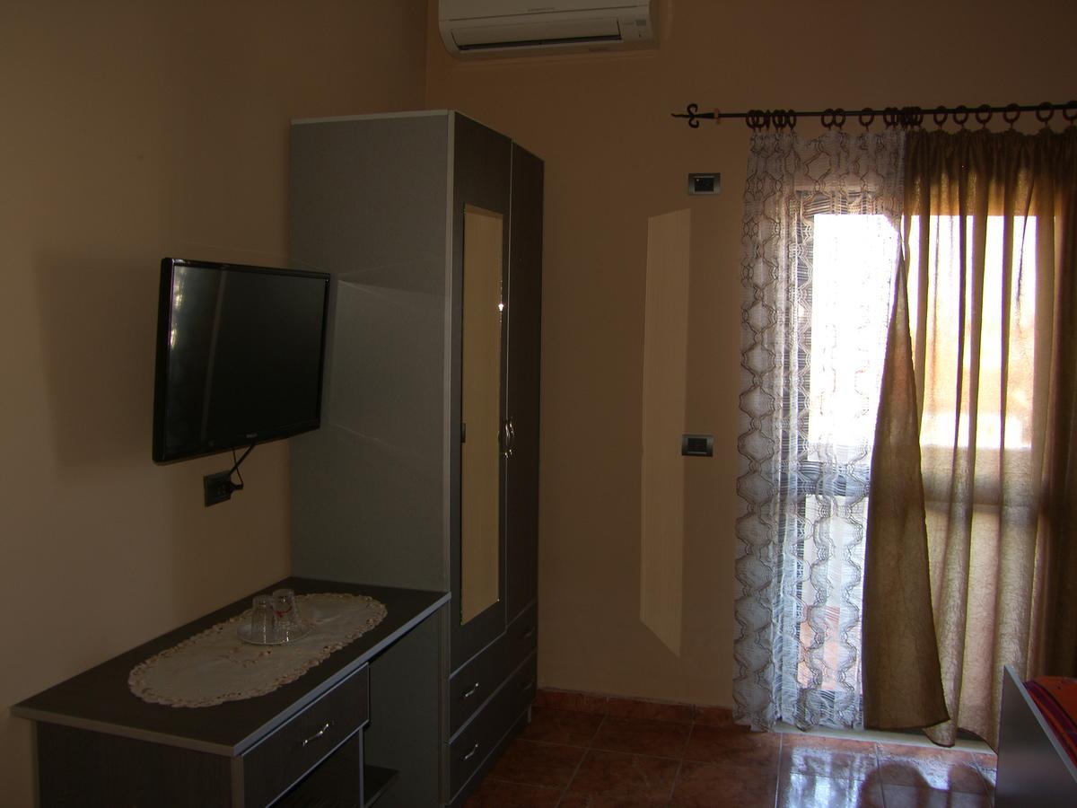 Shkodra Hotel Esterno foto